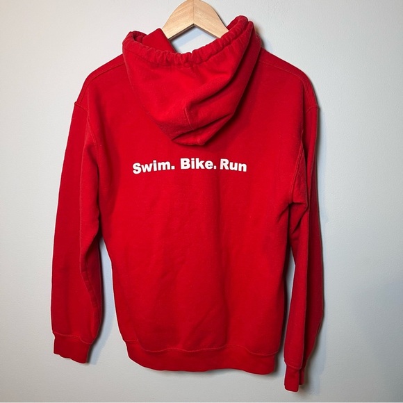Boston University Triathlon Hoodie Men’s S Red Sweatshirt Swim Bike Run - Picture 4 of 6